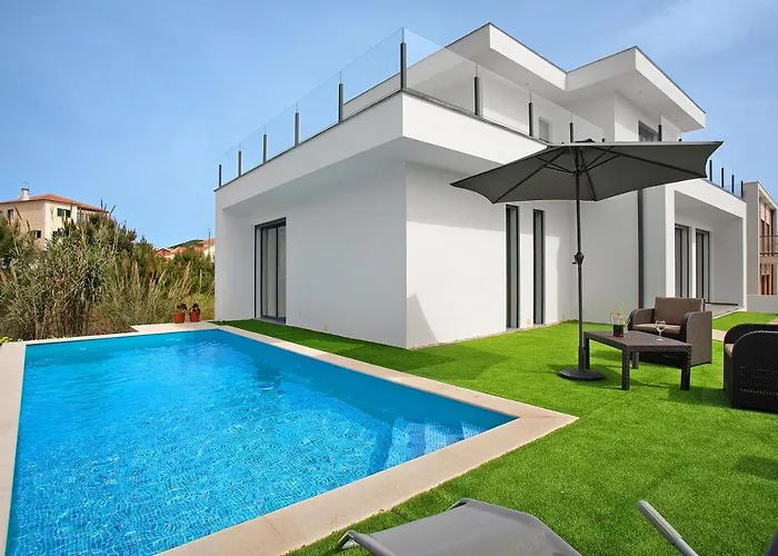 Atlantic View Villa *